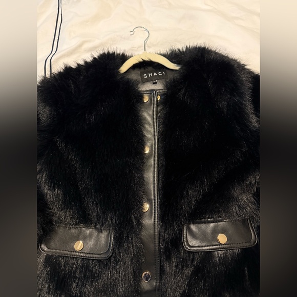Black Faux fur jacket - Picture 2 of 4